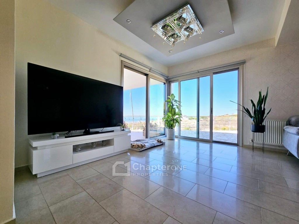Bungalow For Sale  in  Armou