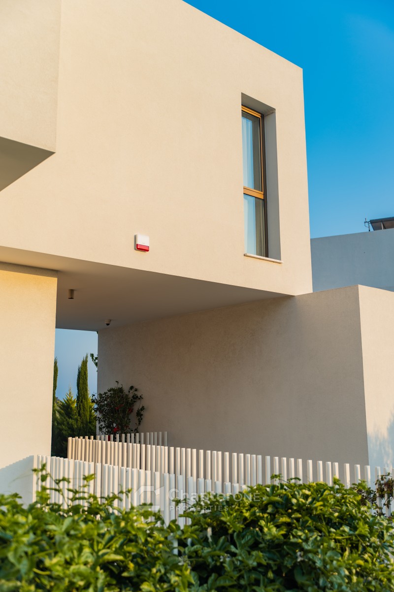 Detached Villa For Sale  in  Peyia