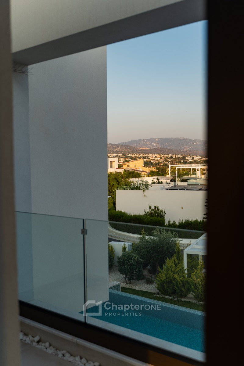 Detached Villa For Sale  in  Peyia