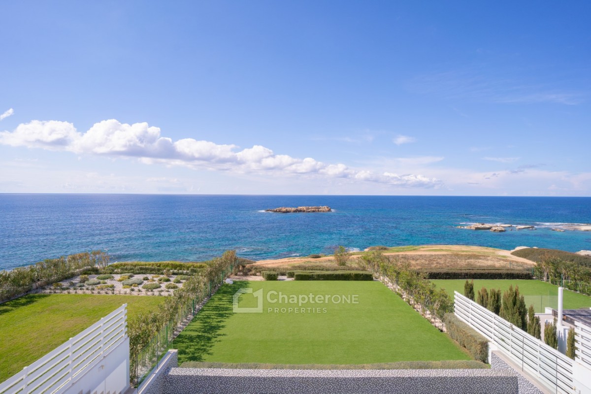 Detached Villa For Sale  in  Peyia - St. George