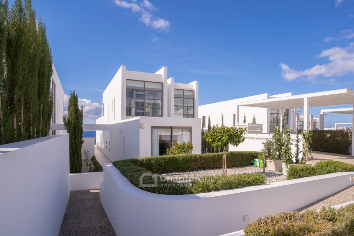 Detached Villa For Sale  in  Peyia - St. George