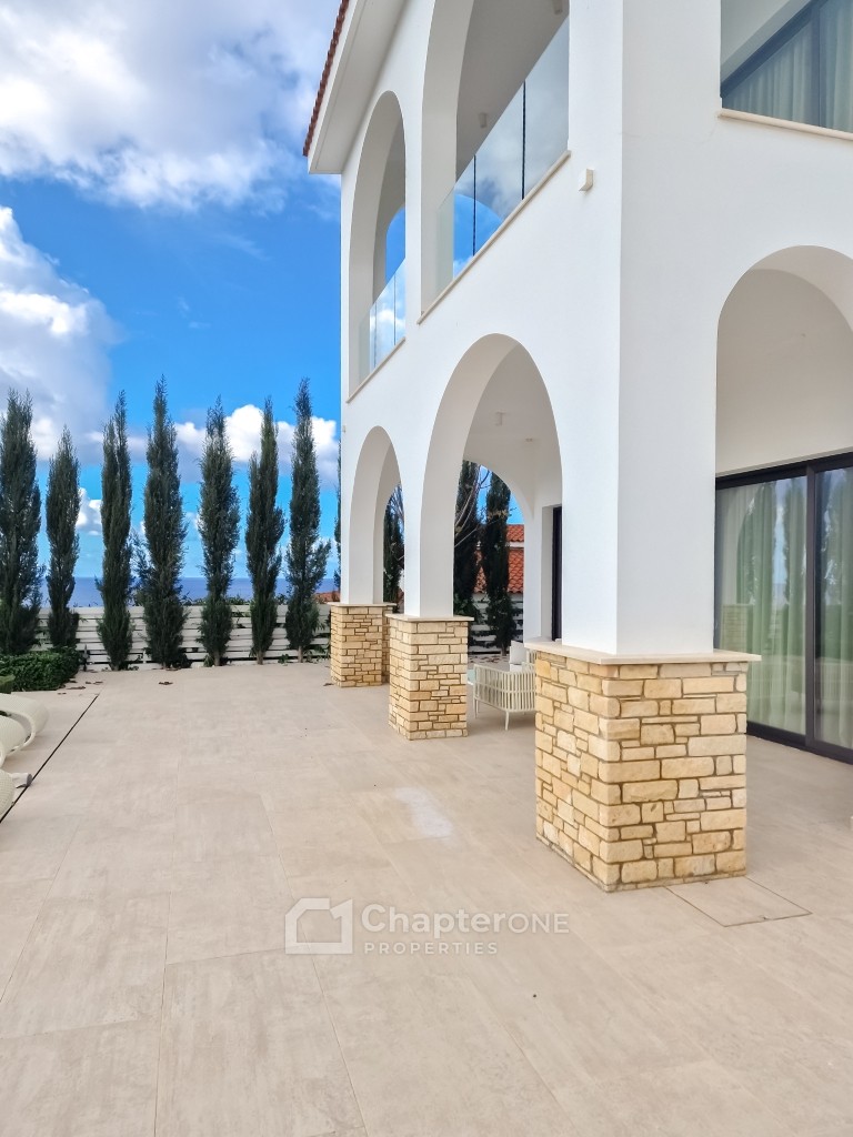 Detached Villa For Sale  in  Peyia