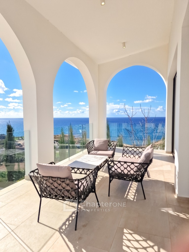 Detached Villa For Sale  in  Peyia
