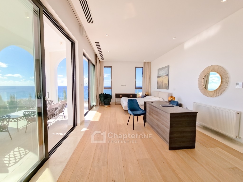 Detached Villa For Sale  in  Peyia