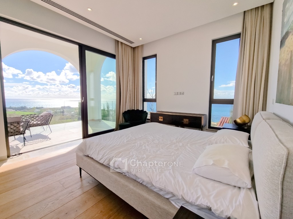 Detached Villa For Sale  in  Peyia