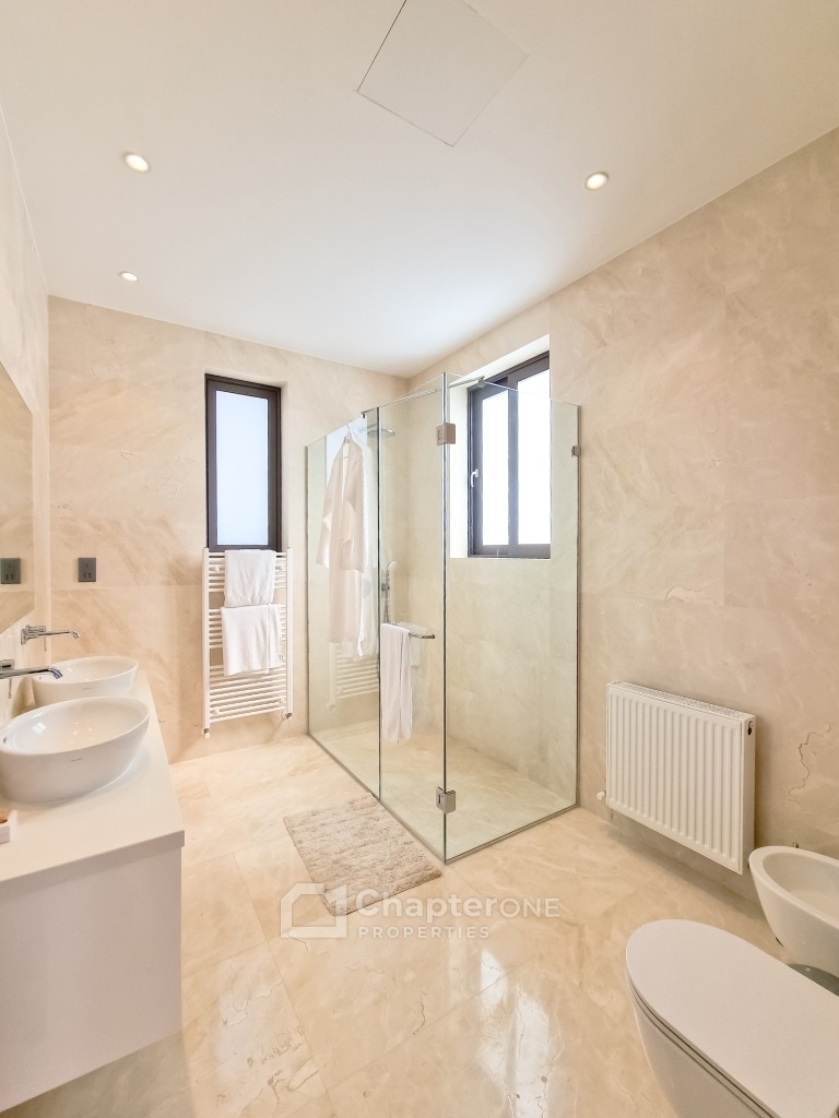 Detached Villa For Sale  in  Peyia