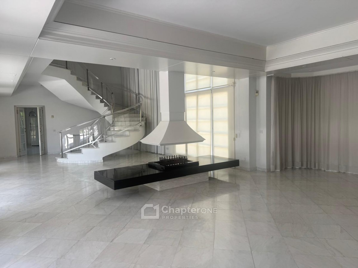 Detached Villa For Sale  in  Egkomi - Parissinos