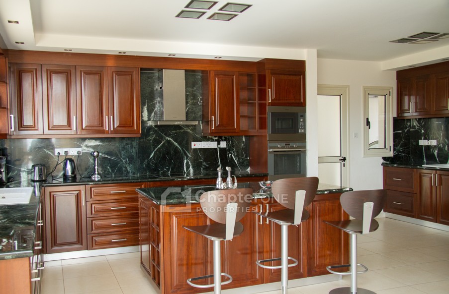 Detached Villa For Sale  in  Peyia