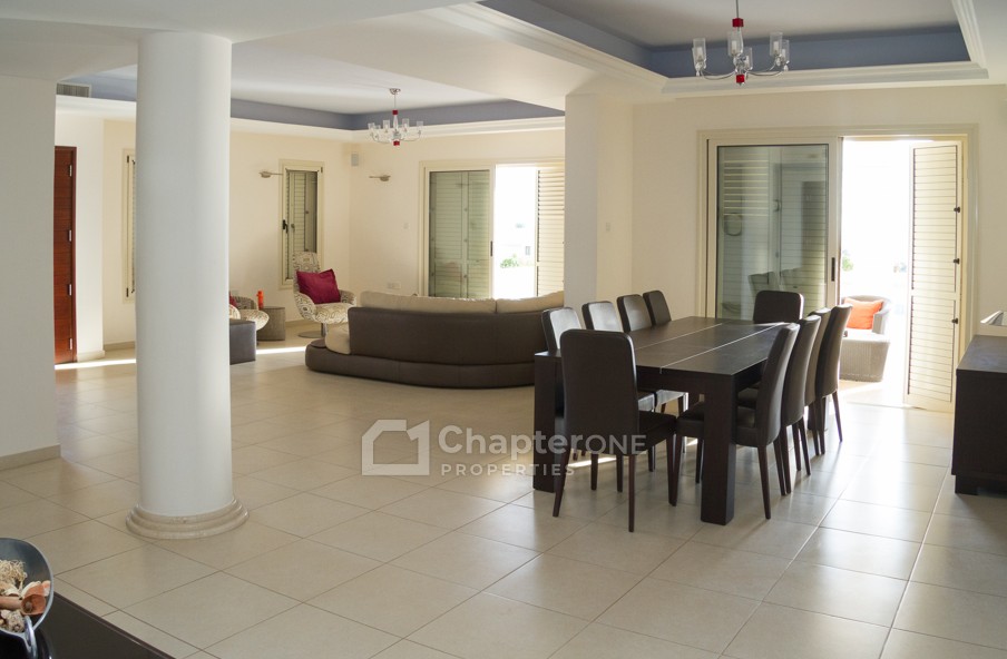 Detached Villa For Sale  in  Peyia