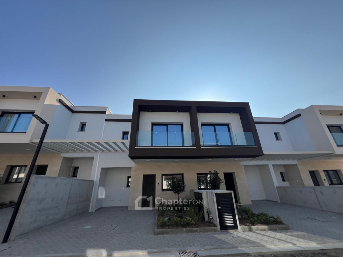 Town House For Sale  in  Parekklisia