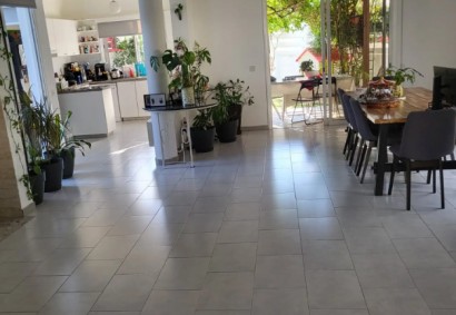 Strovolos - Agios Vasileios Detached Villa For Sale | C7274