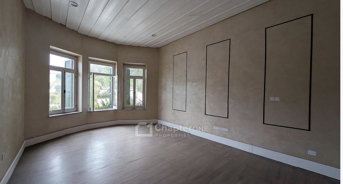 Commerical Building For Sale  in  Nicosia - Trypiotis