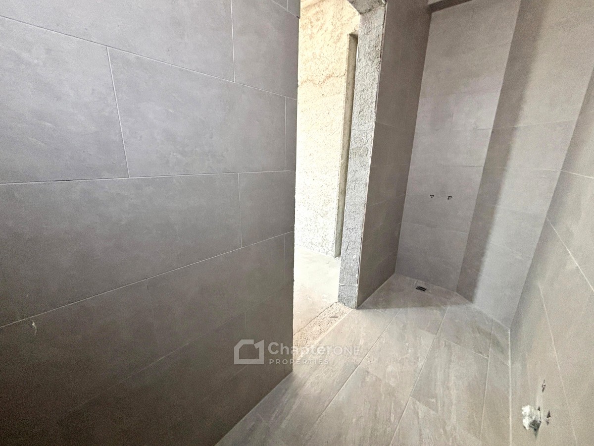 Apartment For Sale  in  Empa