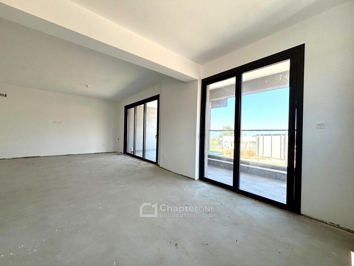 Apartment For Sale  in  Empa