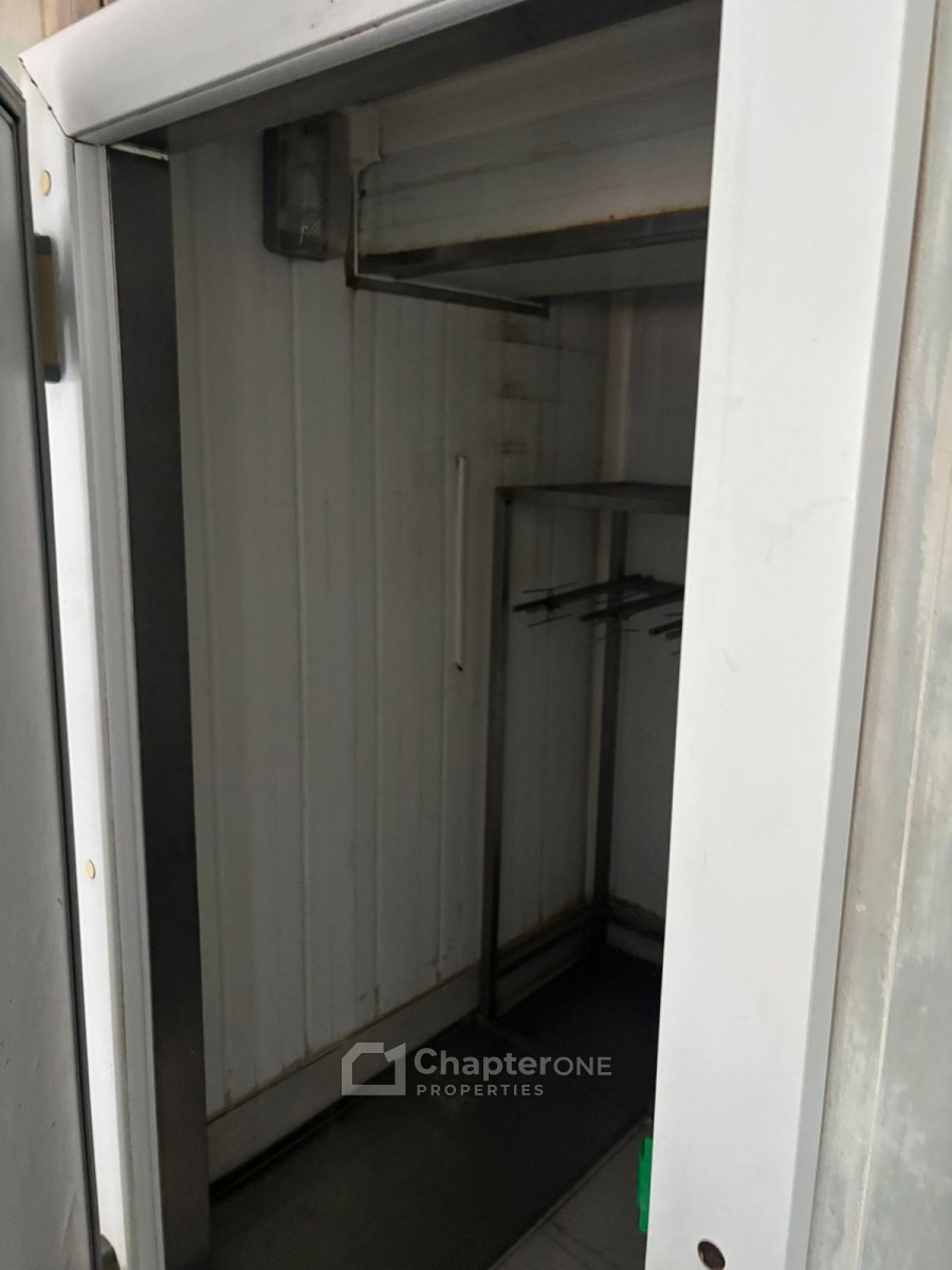 Shop For Rent  in  Limassol - Katholiki