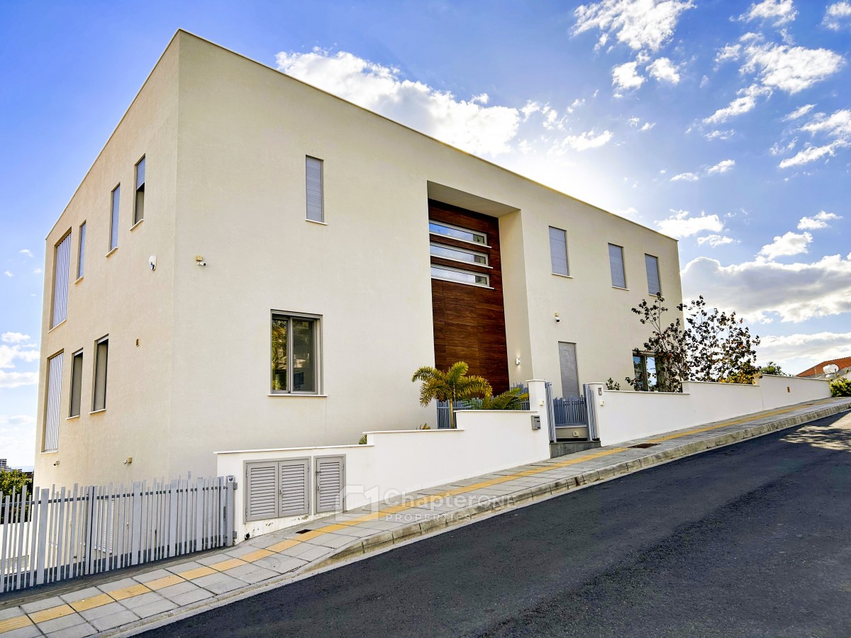 Detached Villa For Sale  in  Mouttagiaka