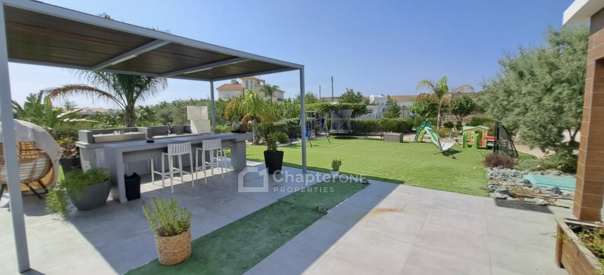 Detached Villa For Sale  in  Lakatameia - Anthoupolis