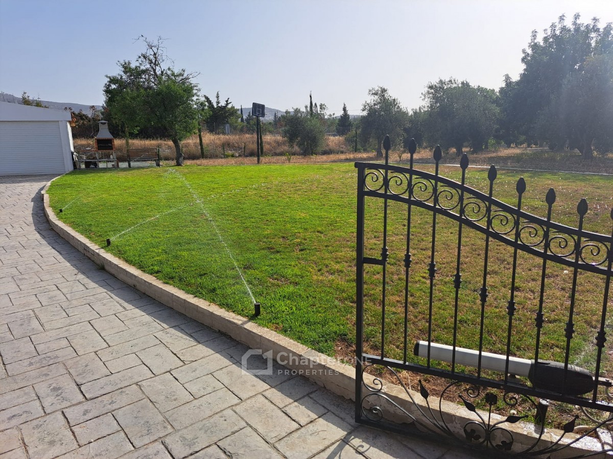 Detached Villa For Sale  in  Pentakomo