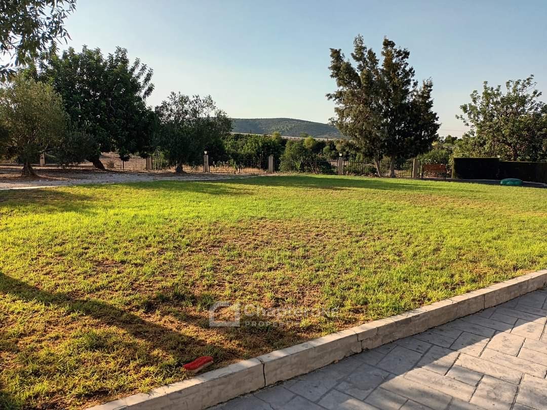 Detached Villa For Sale  in  Pentakomo