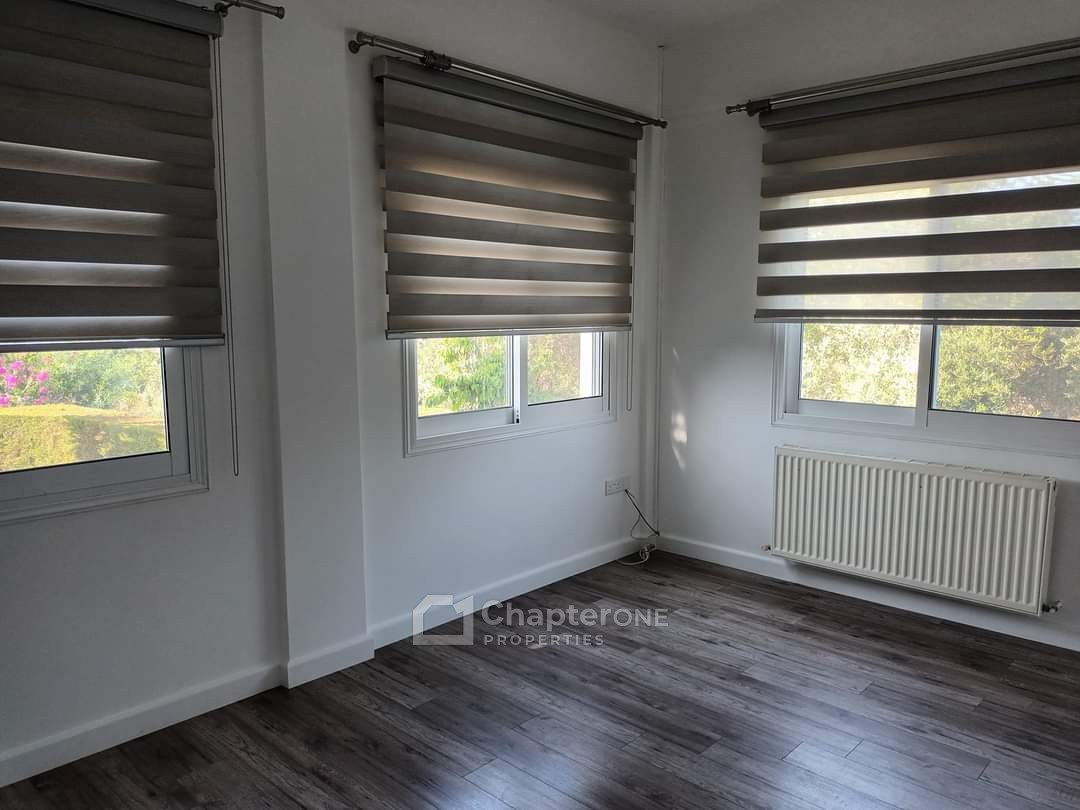Detached Villa For Sale  in  Pentakomo