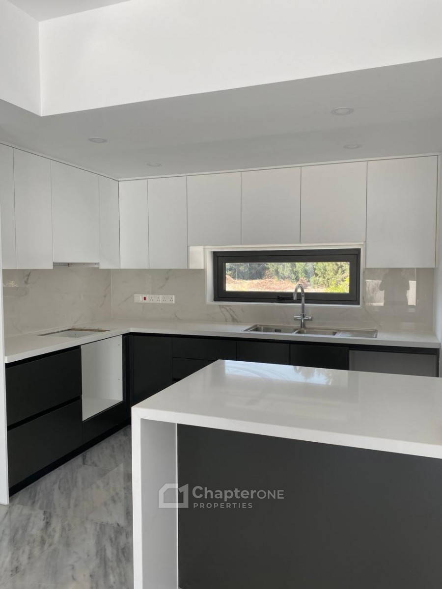 Detached Villa For Sale  in  Chlorakas