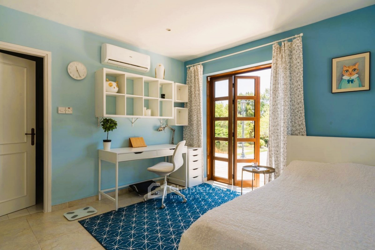 Detached Villa For Sale  in  Select Location