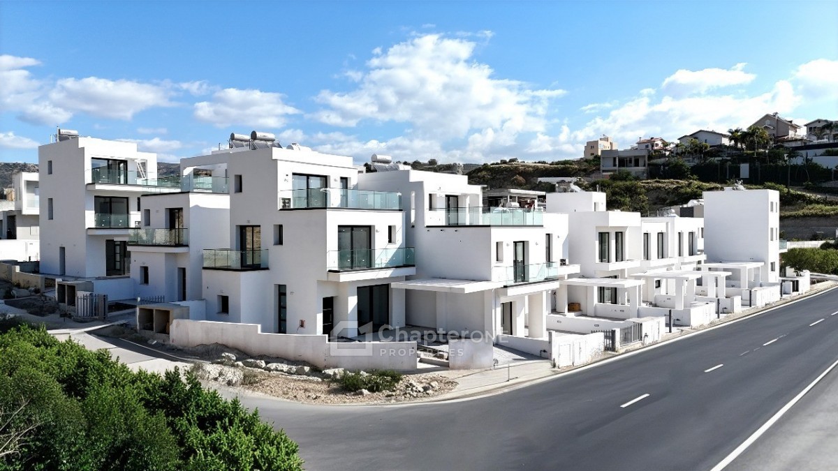 Detached Villa For Sale  in  Agios Athanasios