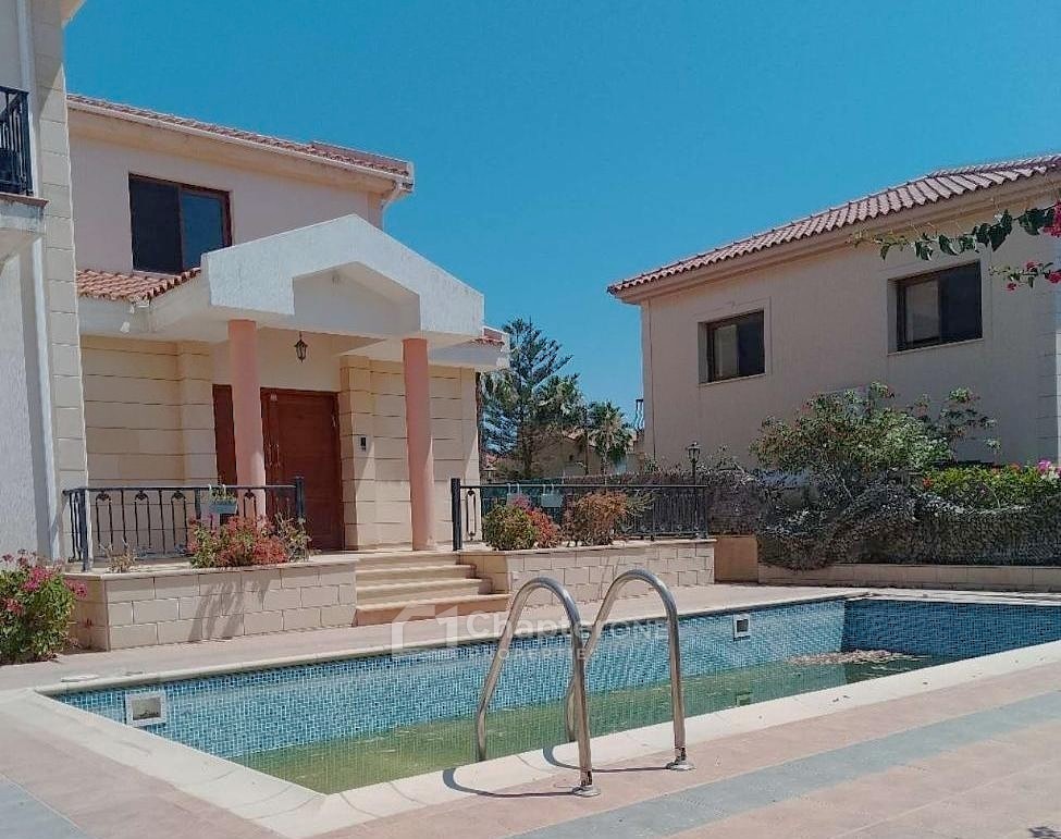 Detached Villa For Sale  in  Mouttagiaka