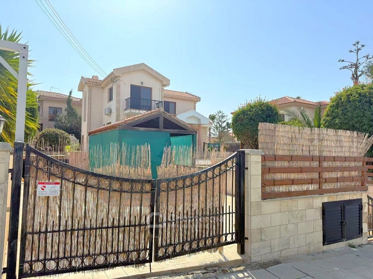 Detached Villa For Sale  in  Mouttagiaka