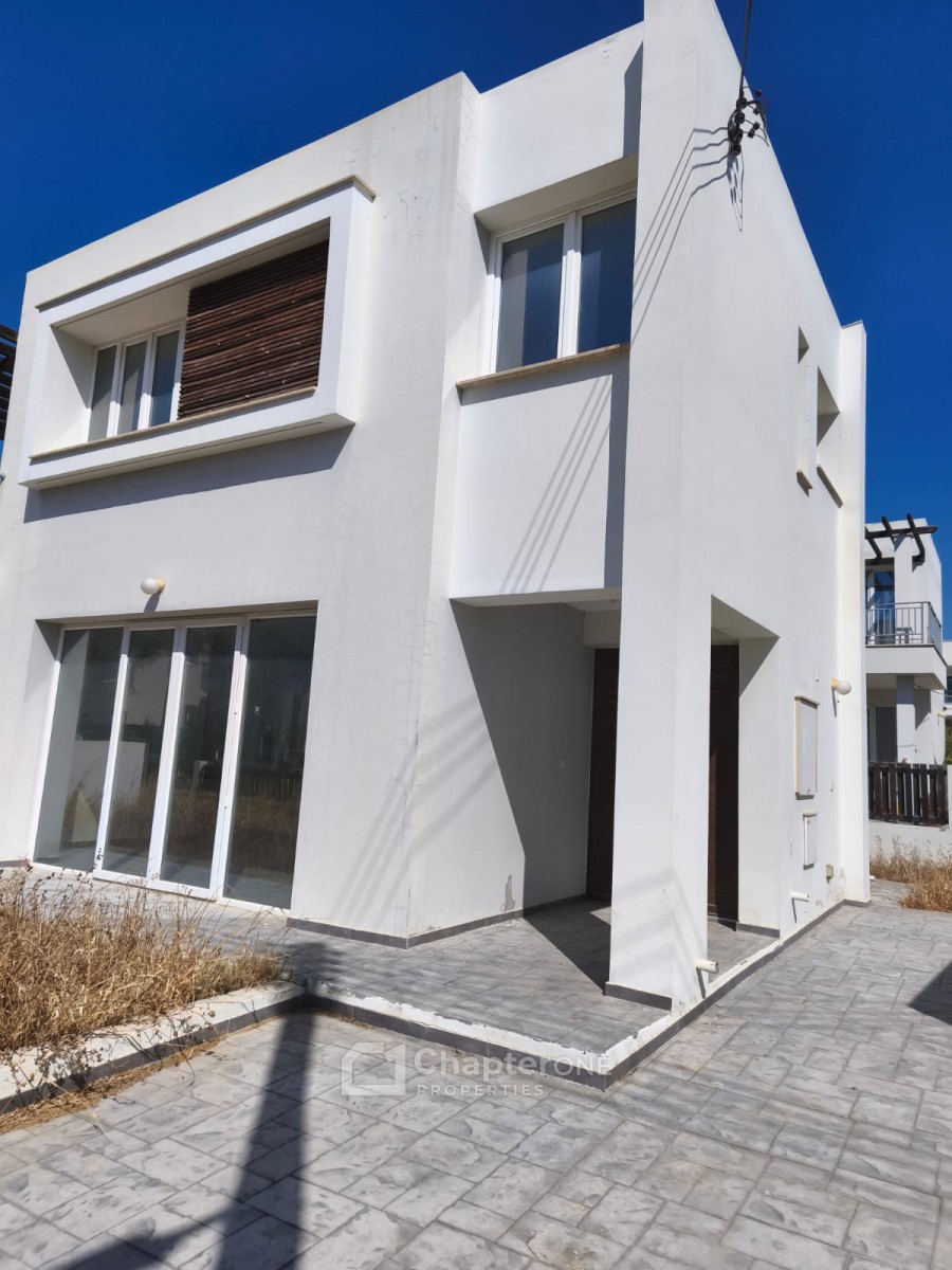 Detached Villa For Sale  in  Parekklisia
