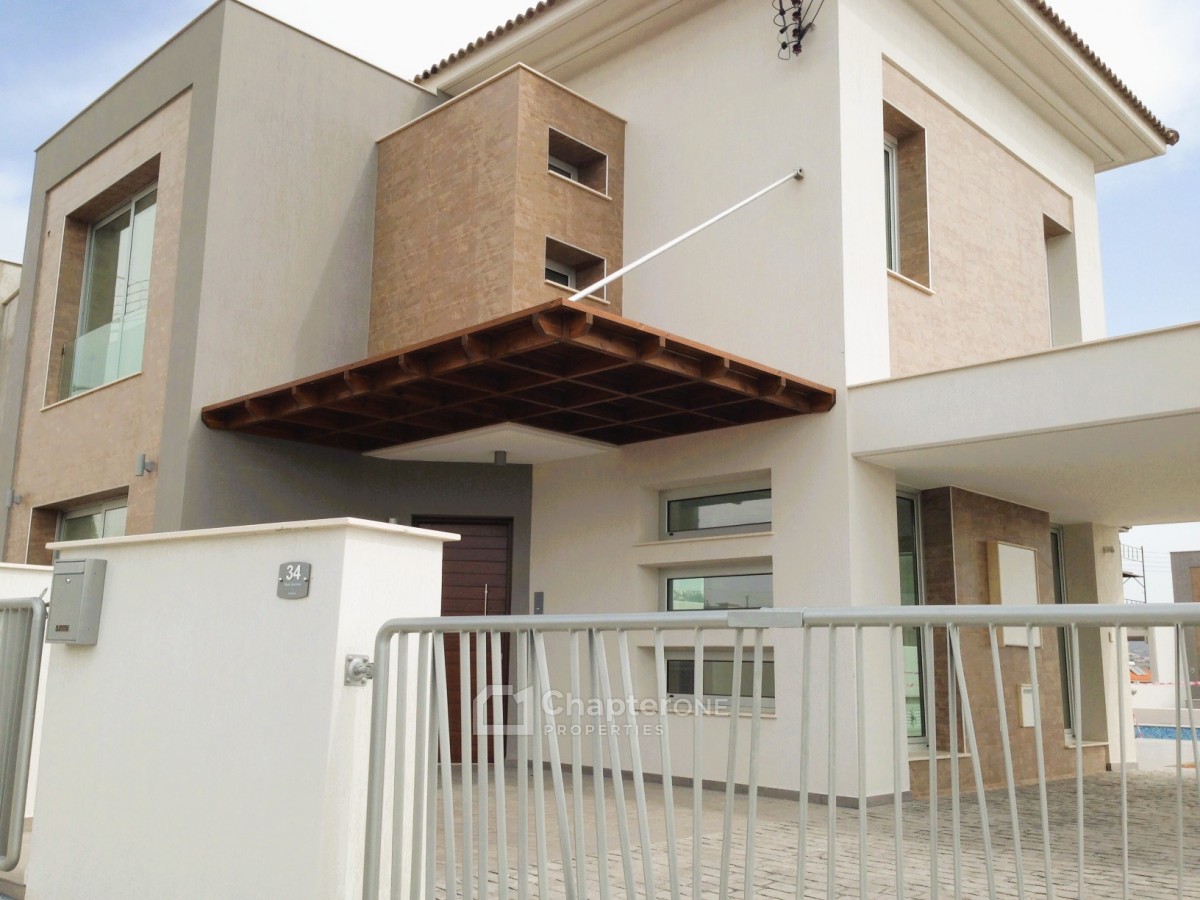 Detached Villa For Sale  in  Moni
