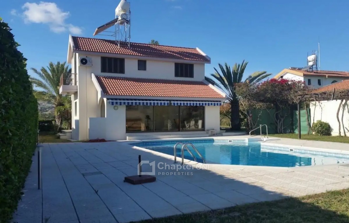 Detached Villa For Sale  in  Parekklisia