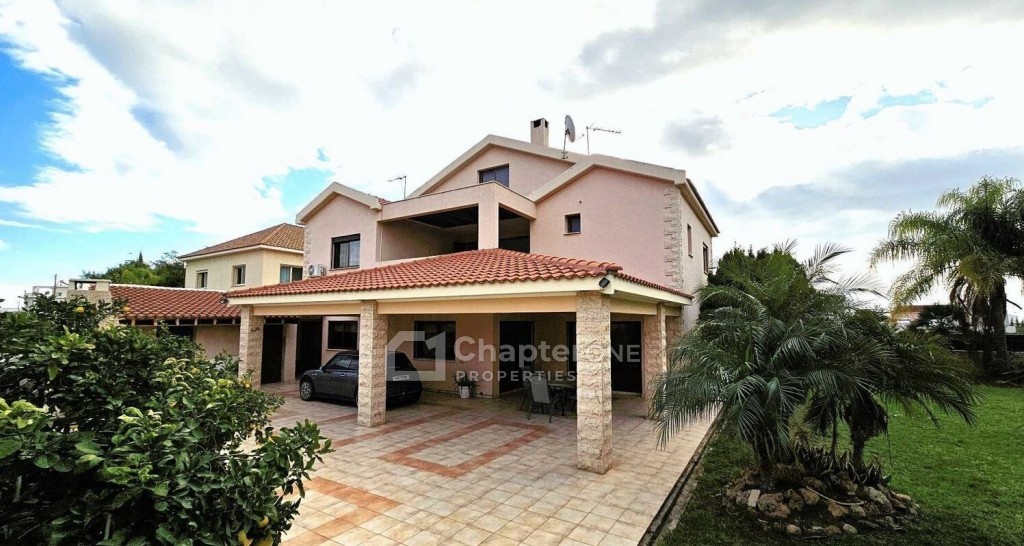 Detached Villa For Sale  in  Agios Athanasios