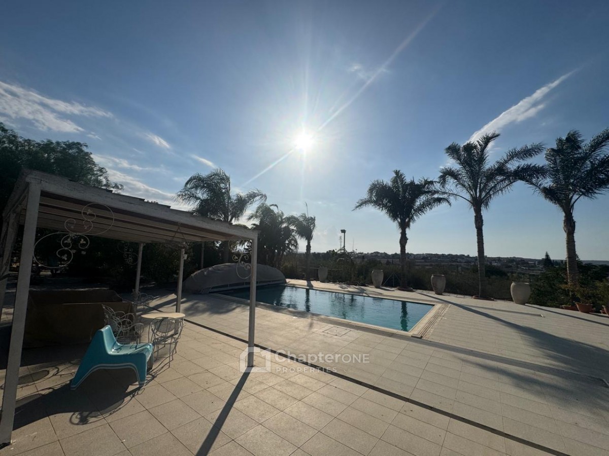 Detached Villa For Rent  in  Deneia