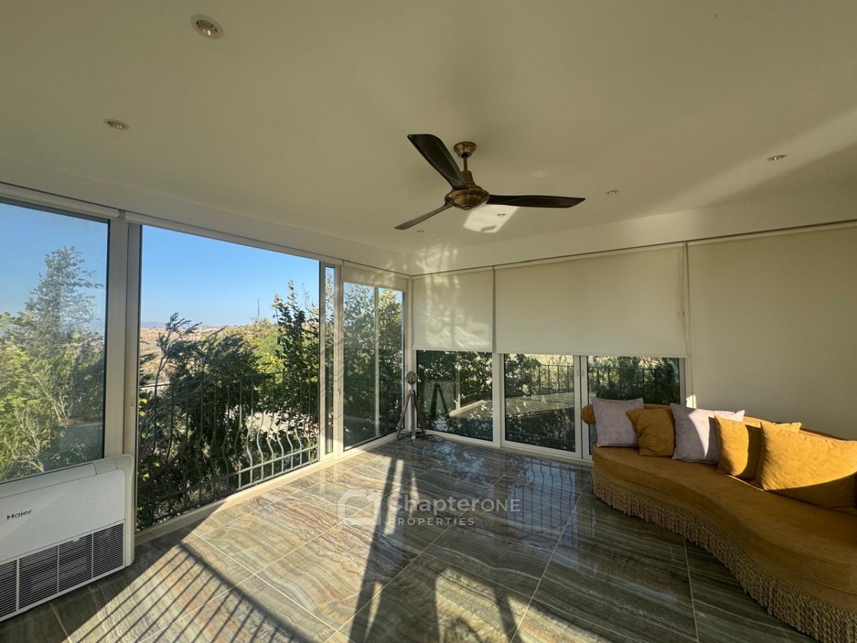 Detached Villa For Rent  in  Deneia