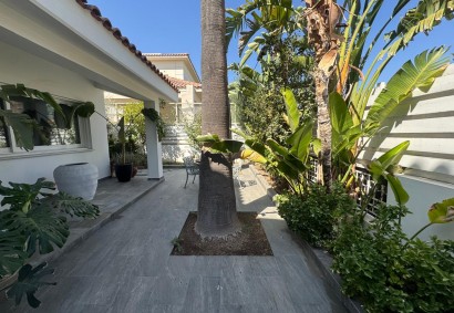 Egkomi - Parissinos Detached Villa For Sale | C8058