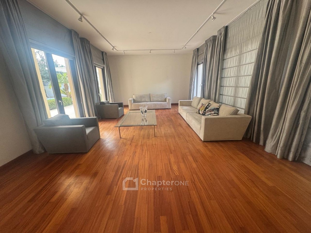 Detached Villa For Sale  in  Strovolos - Chryseleousa