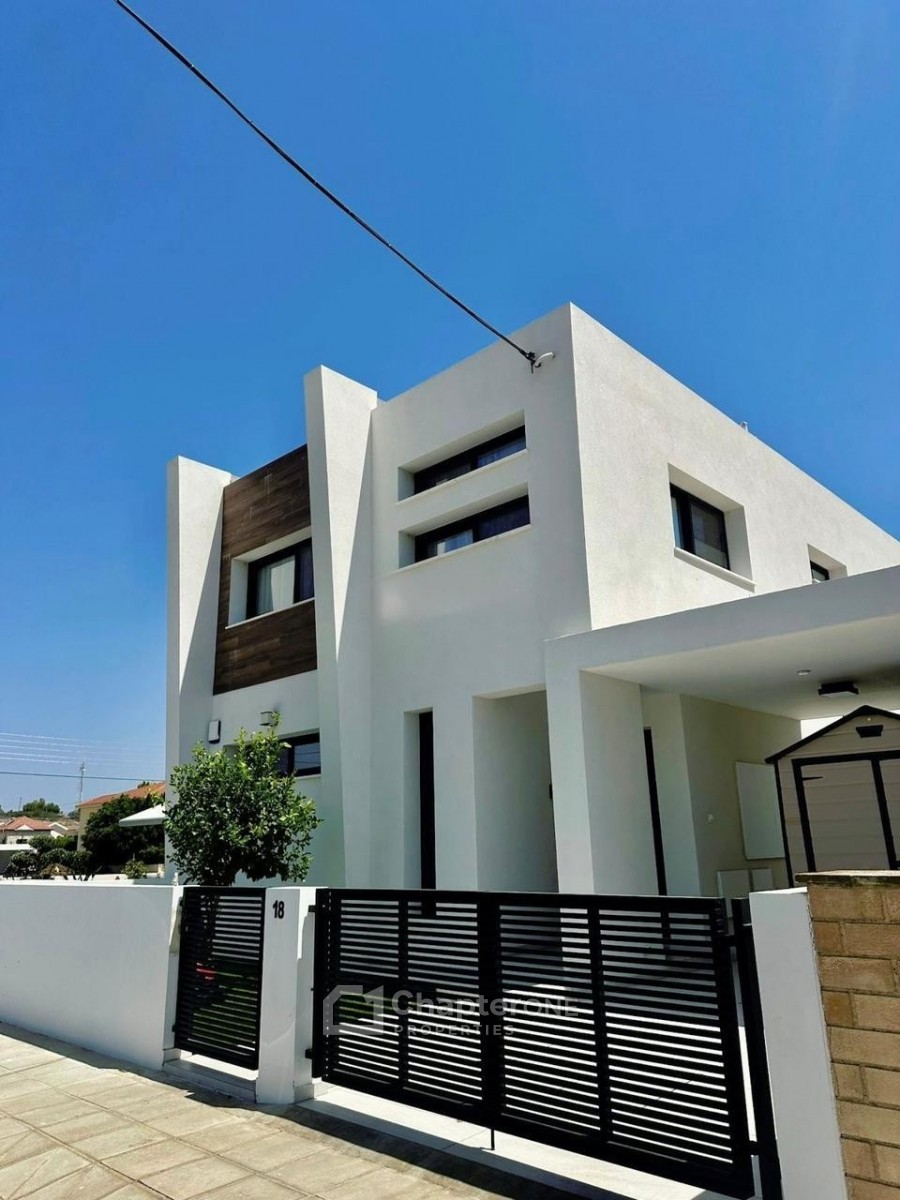 Detached Villa For Rent  in  Egkomi