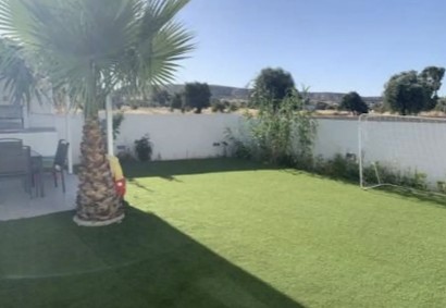 Analiontas, Nicosia Detached Villa For Sale | C8313