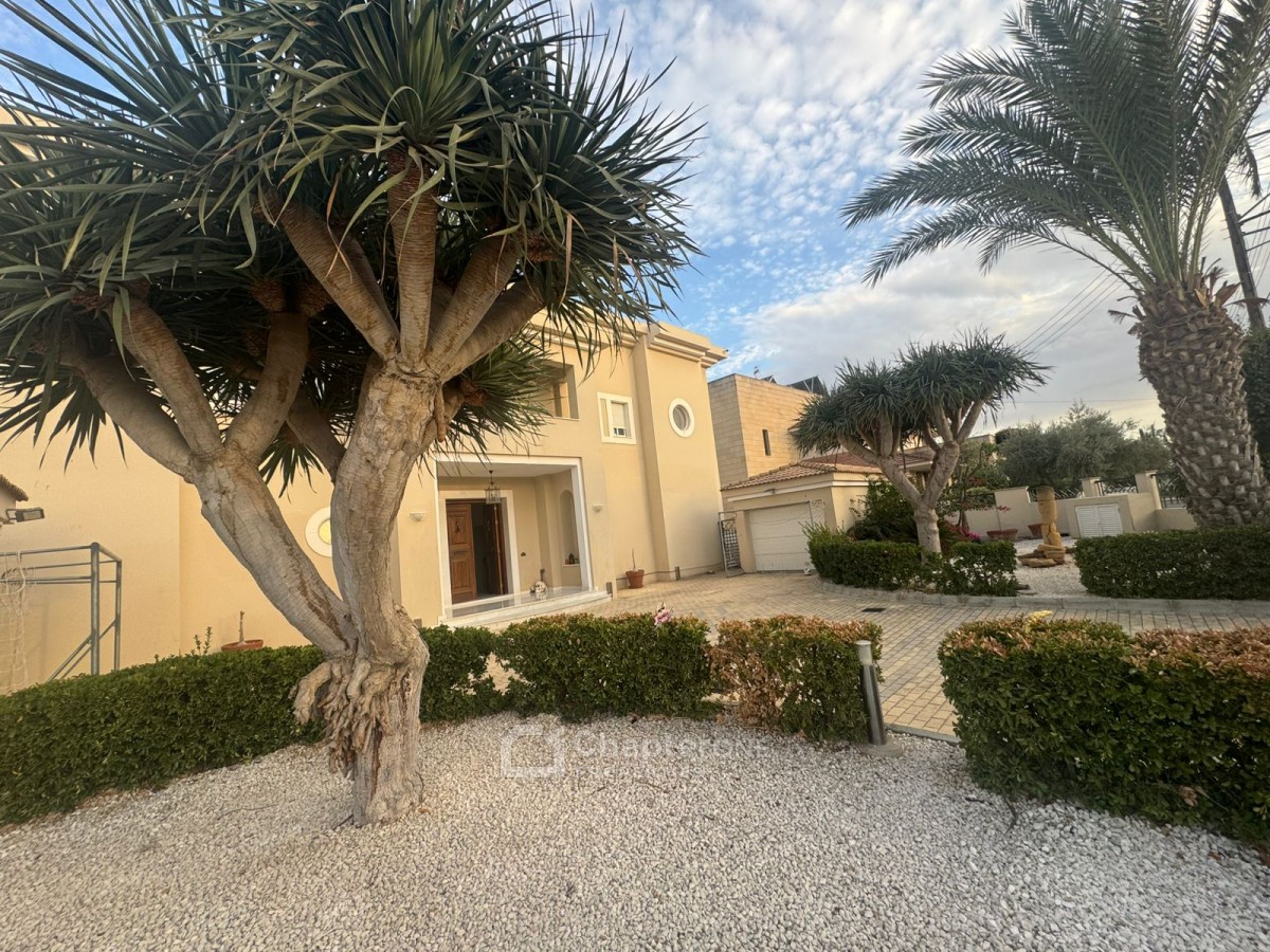 Detached Villa For Sale  in  Egkomi