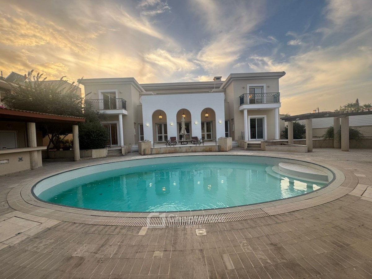 Detached Villa For Sale  in  Egkomi