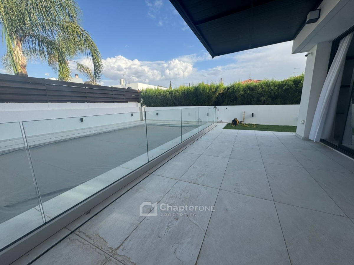 Detached Villa For Rent  in  Egkomi