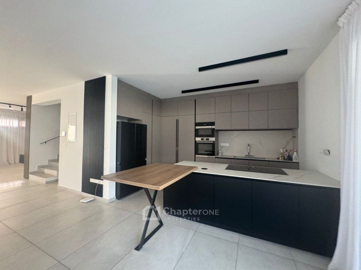 Detached Villa For Sale  in  Egkomi