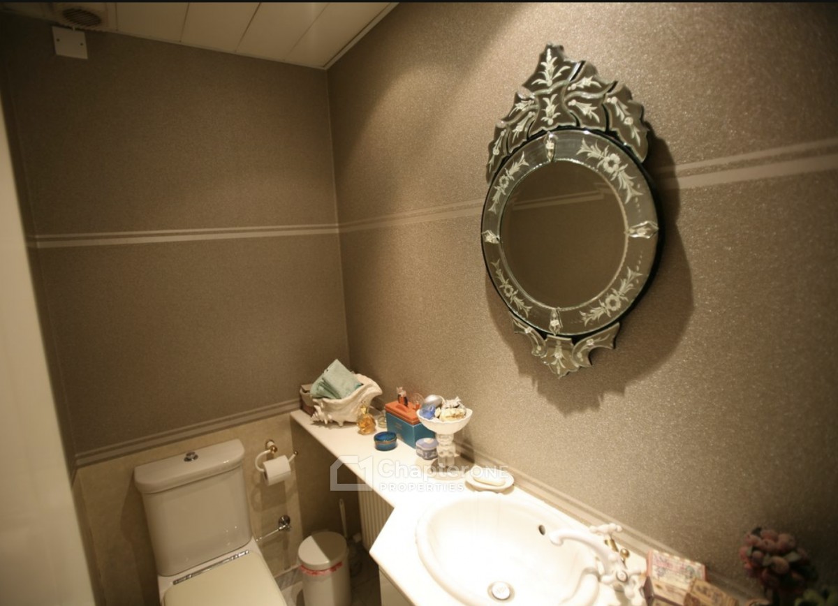 Detached Villa For Sale  in  Egkomi - Parissinos