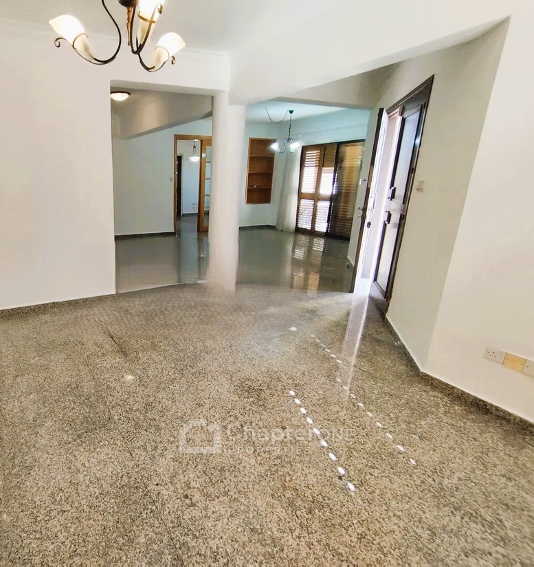 Detached Villa For Sale  in  Strovolos - Chryseleousa