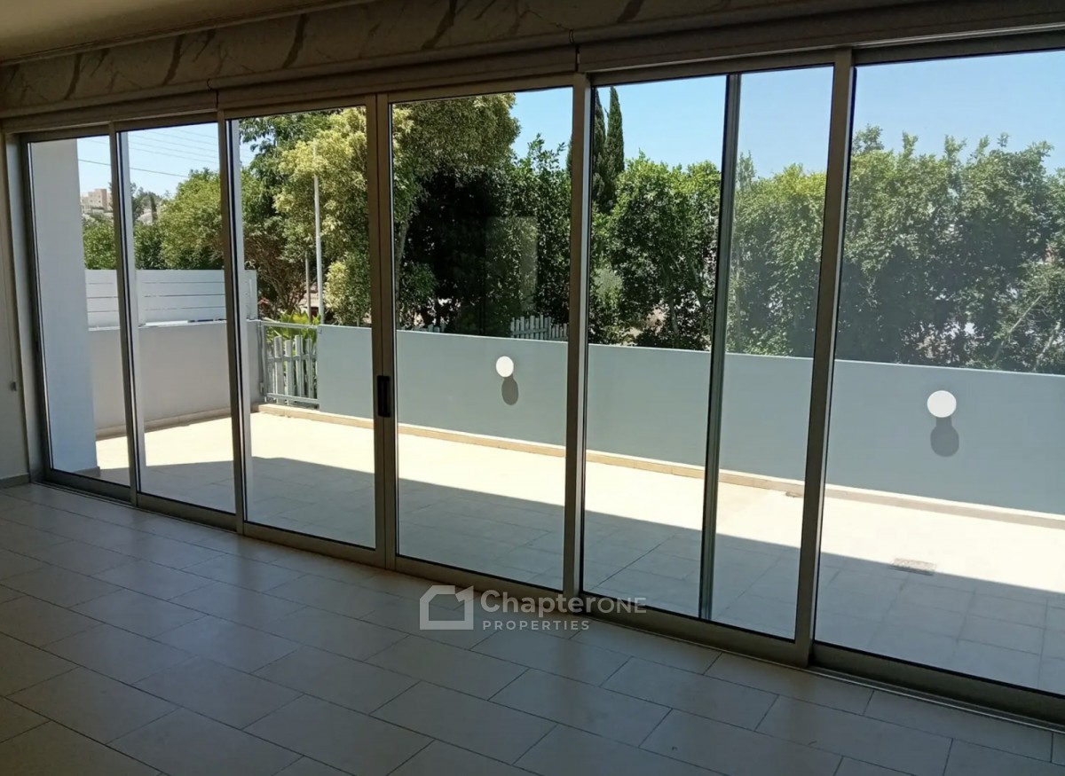 Detached Villa For Rent  in  Geri