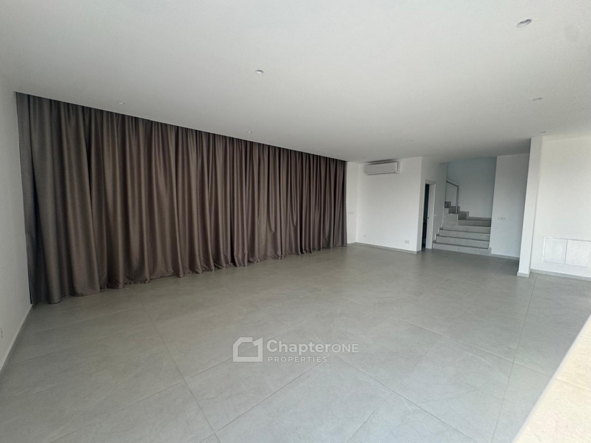 Detached Villa For Rent  in  GSP Area