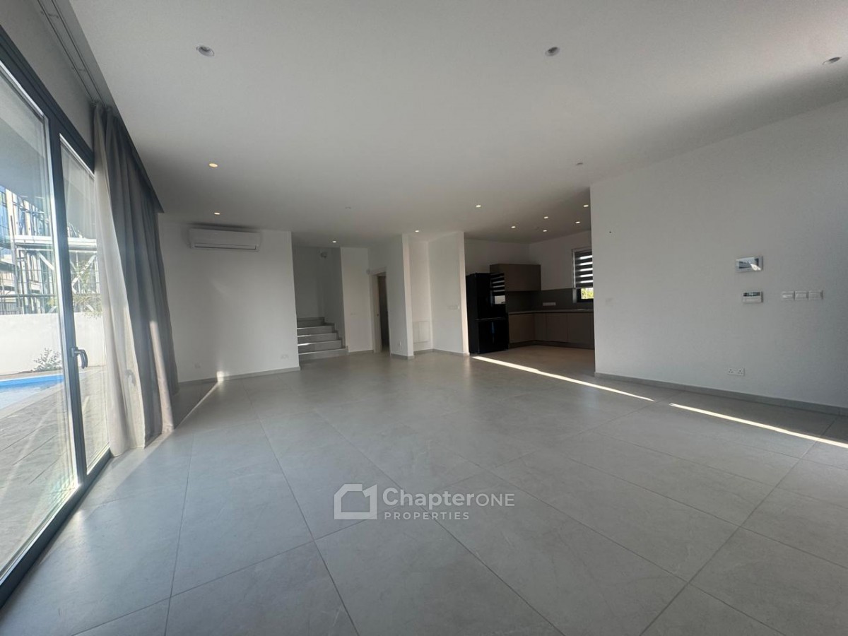 Detached Villa For Rent  in  GSP Area