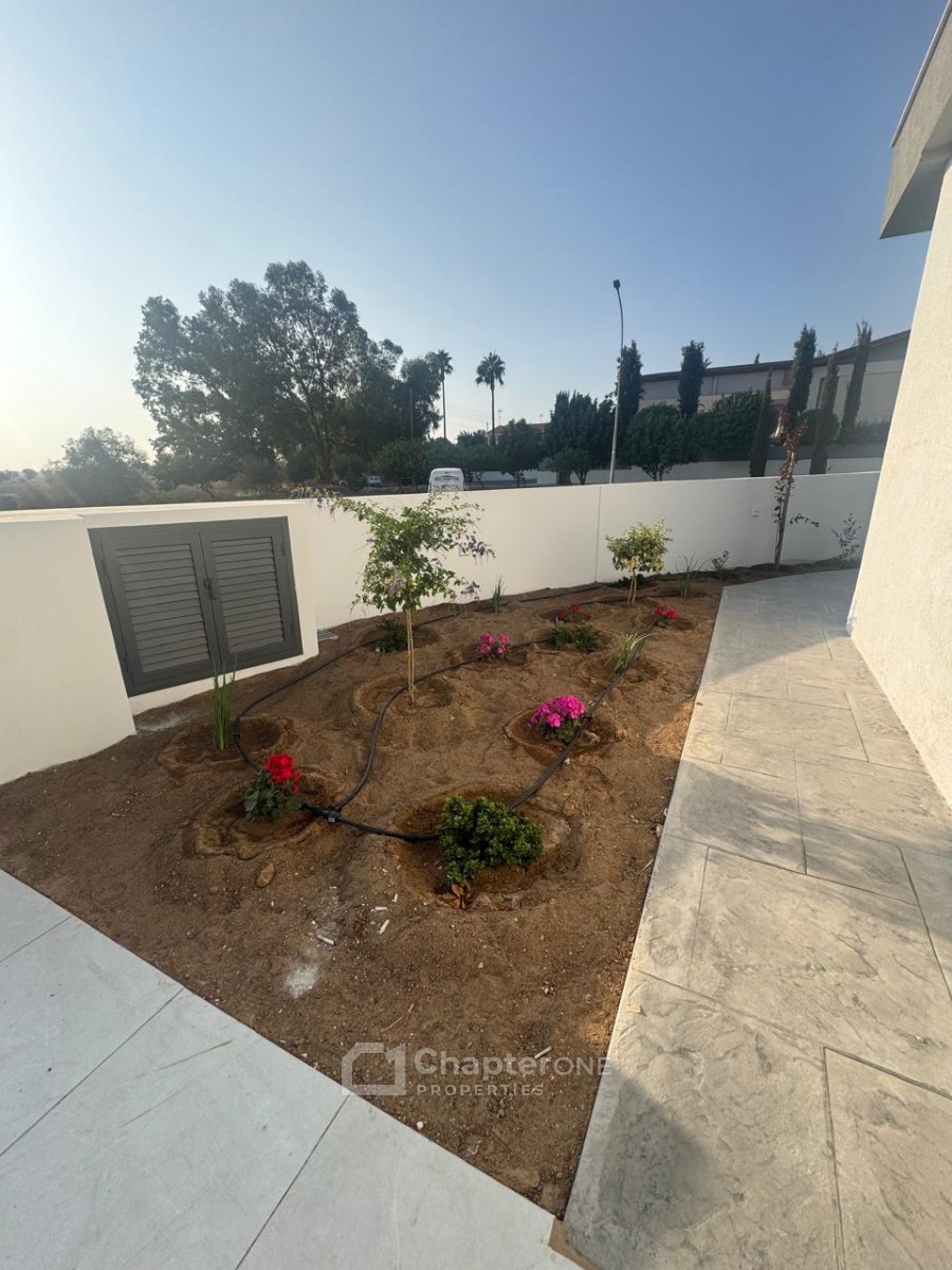 Detached Villa For Rent  in  GSP Area