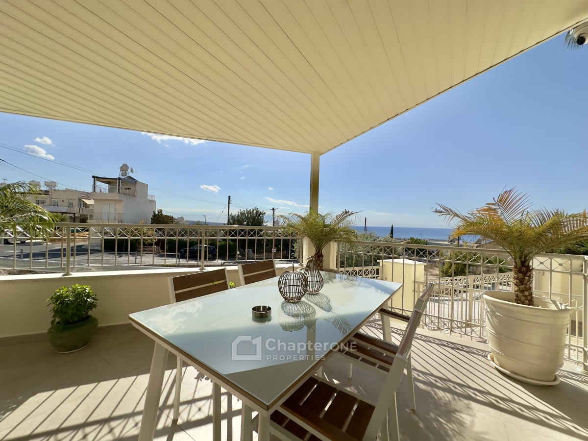 Detached Villa For Sale  in  Peyia